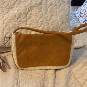 Expressions Tan and Cream Leather Shoulder Bag